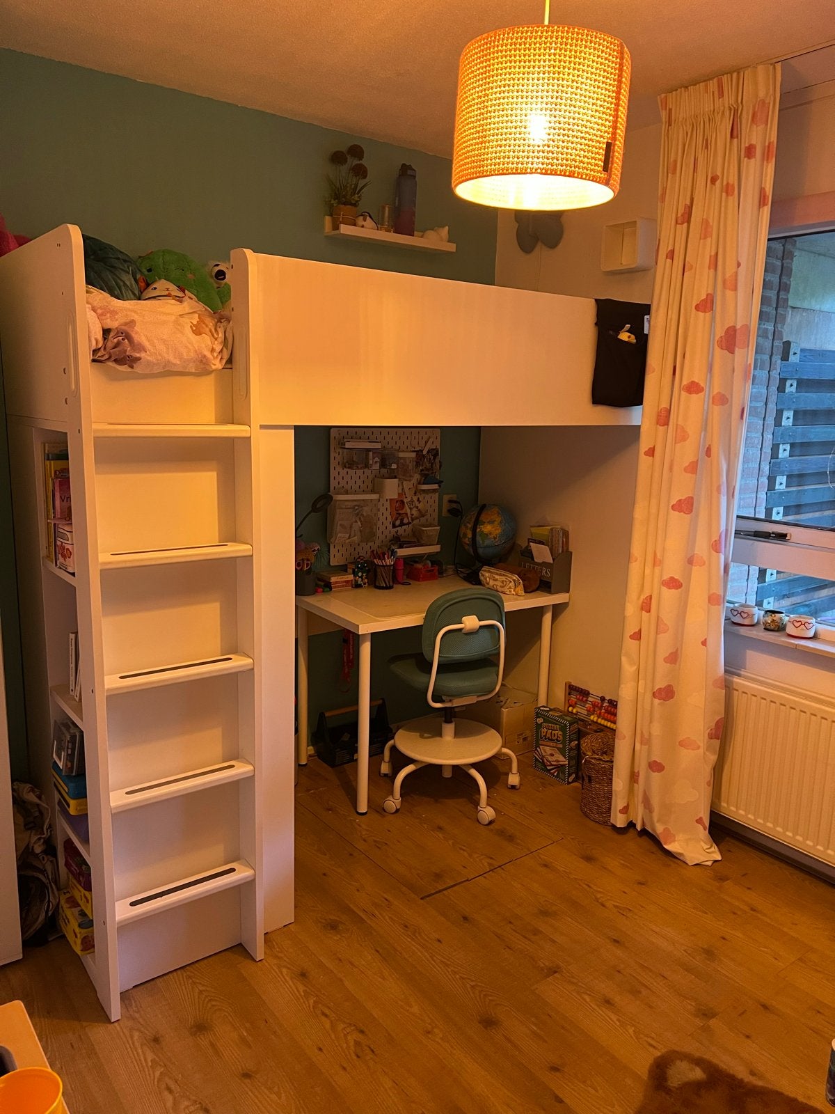 Witte Ikea hoogslaper met opbergruimte, Ophalen, Eenpersoons, Zo goed als nieuw, 200 cm