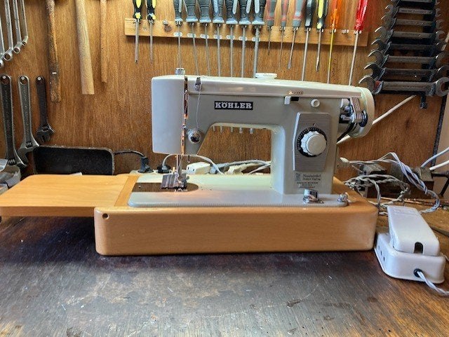 Köhler zigzag naaimachine - sterke machine, Overige merken, Duitsland, Ophalen of Verzenden, Info@kohler.com
