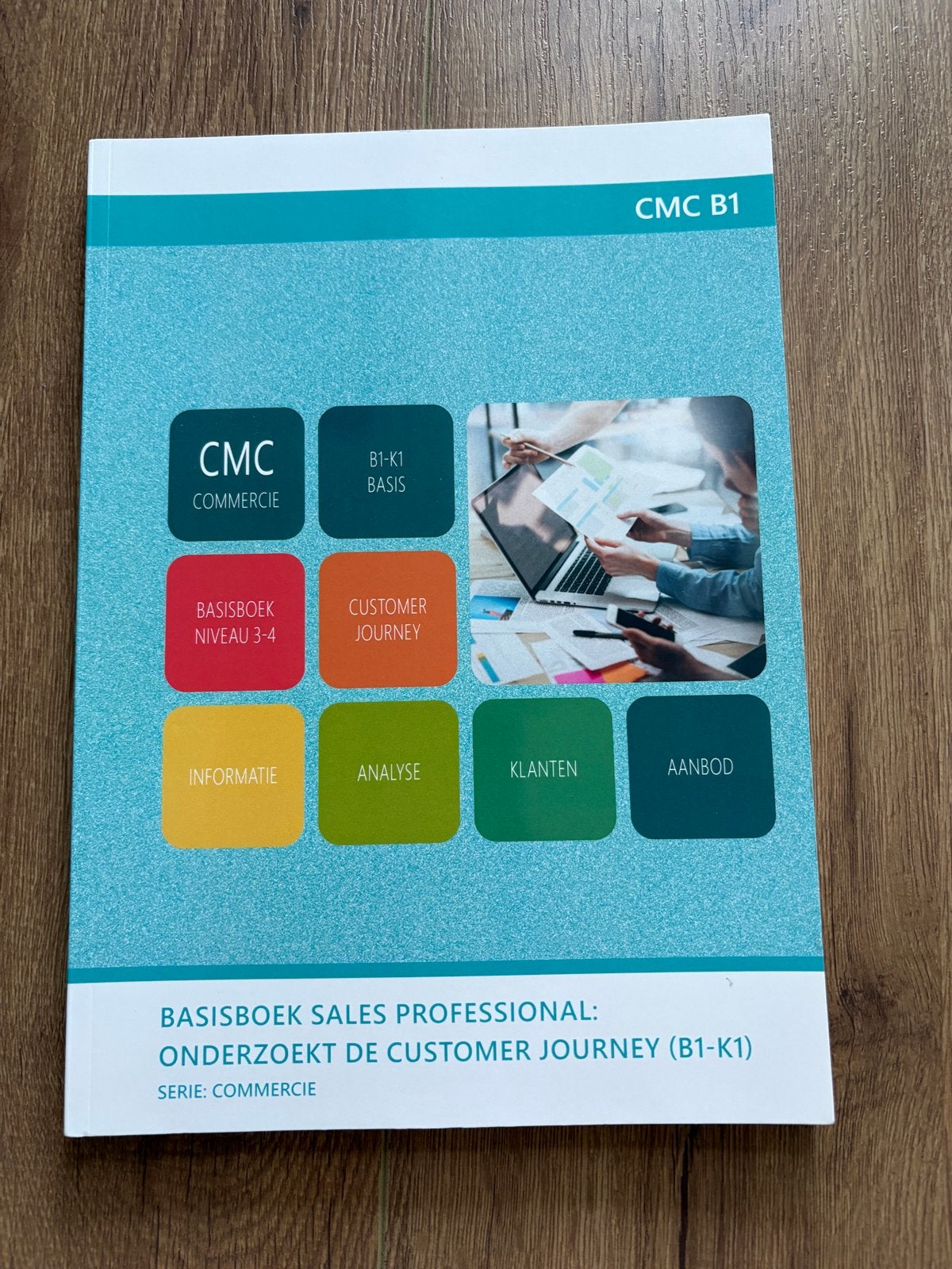 Basisboek Sales Professional - Werken in commercieel werkvel, Boeken, Ophalen of Verzenden, Gamma, Zo goed als nieuw, MBO