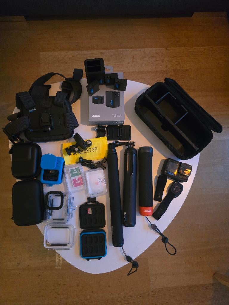 GoPro Hero 13 Black + Accessories, Ophalen, Zo goed als nieuw, GoPro