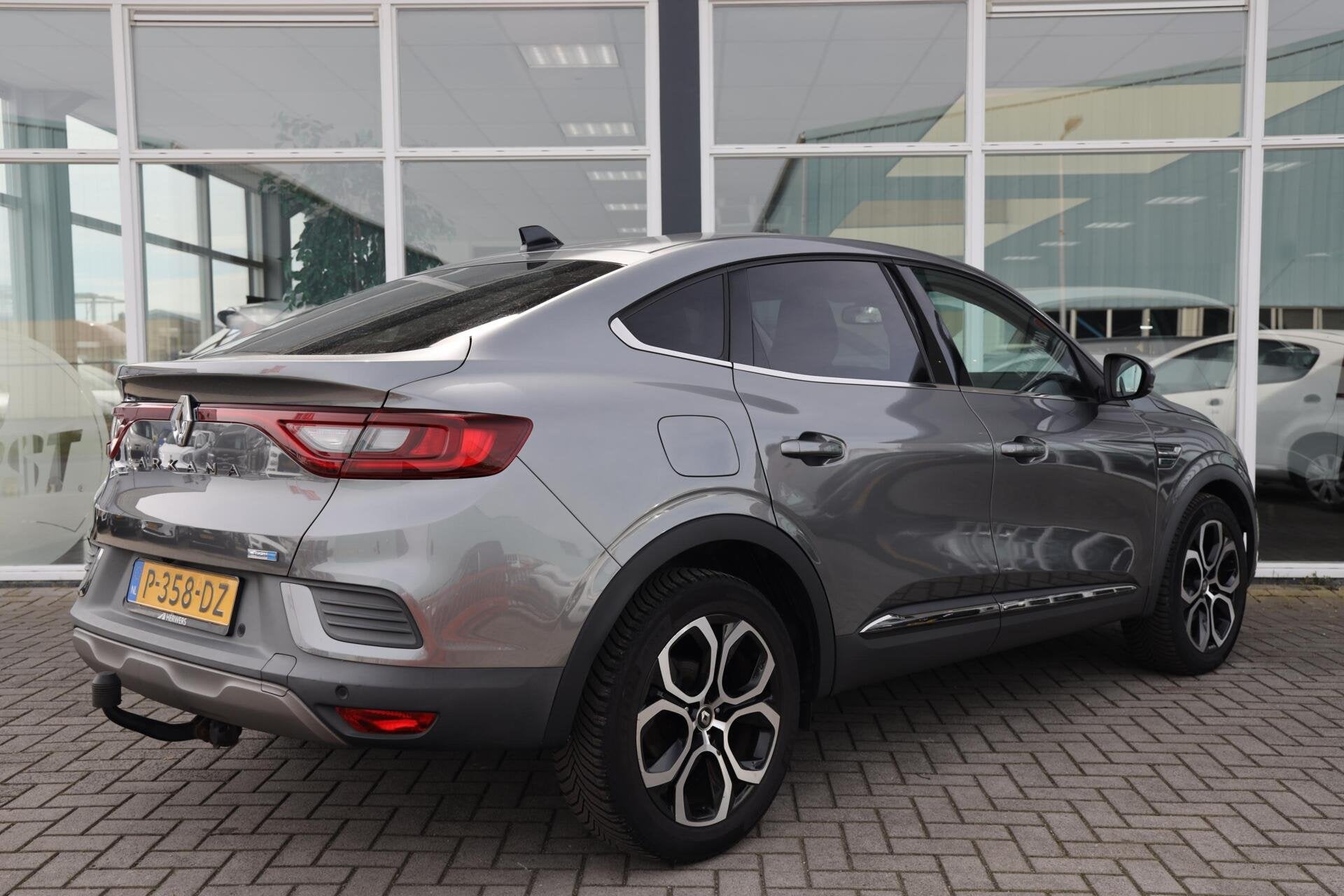 Renault Arkana 1.6 E-Tech Hybrid 145 Intens|Camera|Trekhaak|, Arkana, Gebruikt, Origineel Nederlands, 760 kg