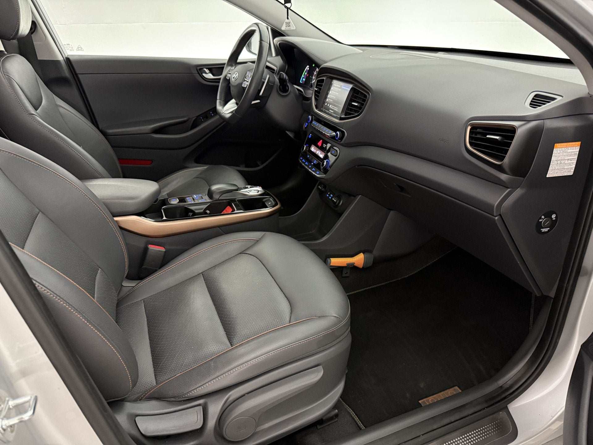 Foto 40 van Hyundai IONIQ Premium EV | Snelladen | SOH 87% | Pano | Stoe
