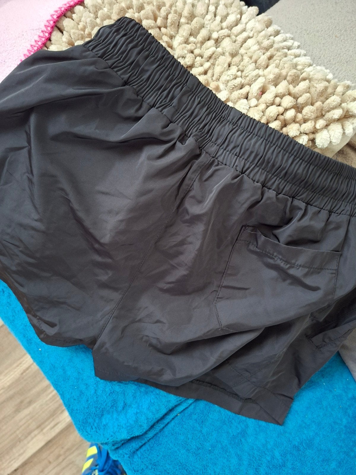 Zwarte zwemshort met rood logo - Maat M, Kleding | Heren, Maat 48/50 (M), Zwart, Ophalen of Verzenden, Zwemshort