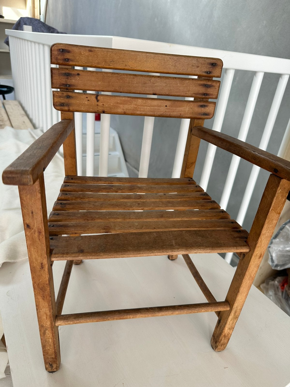 Oud houten kinderstoeltje (antiek?), Kinderen en Baby's, Ophalen of Verzenden, Gebruikt