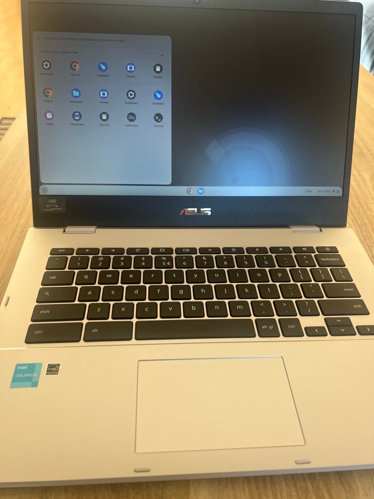 ASUS Chromebook CX1400CKA - 14 inch - Intel Celeron, Ophalen, Qwerty, Minder dan 2 Ghz, 14 inch