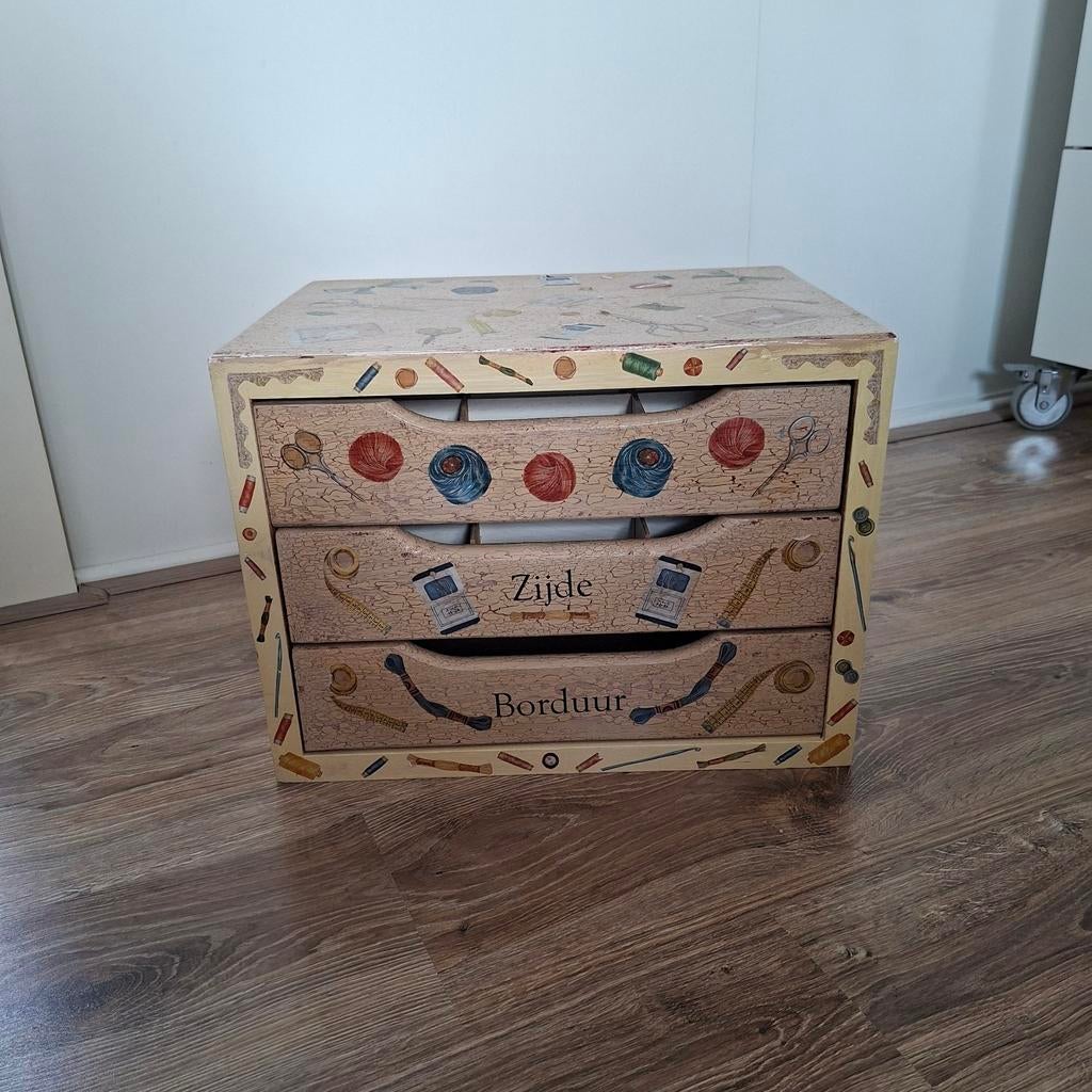 Houten ladenblok met 3 lades - Leuk om op te pimpen!, Ophalen, Minder dan 50 cm, Gebruikt, 3 of 4 laden