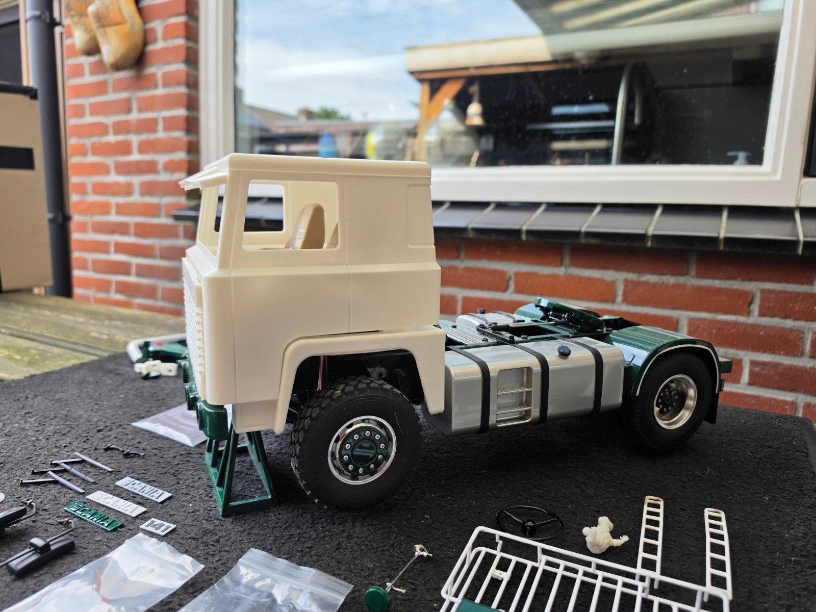 Tamiya 1/14 Scania 141 Project - RC Vrachtwagen, Hobby en Vrije tijd, Modelbouw | Radiografisch | Auto's, Elektro, Gebruikt, Schaal 1:14
