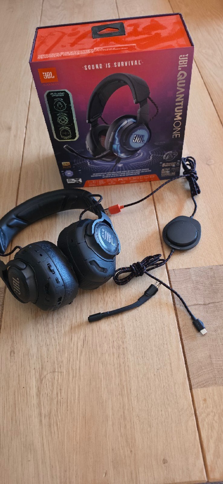 JBL Quantum ONE Headset - Compleet met doos & accessoi, Audio, Tv en Foto, Koptelefoons, Overige merken, Gaming, Ophalen of Verzenden