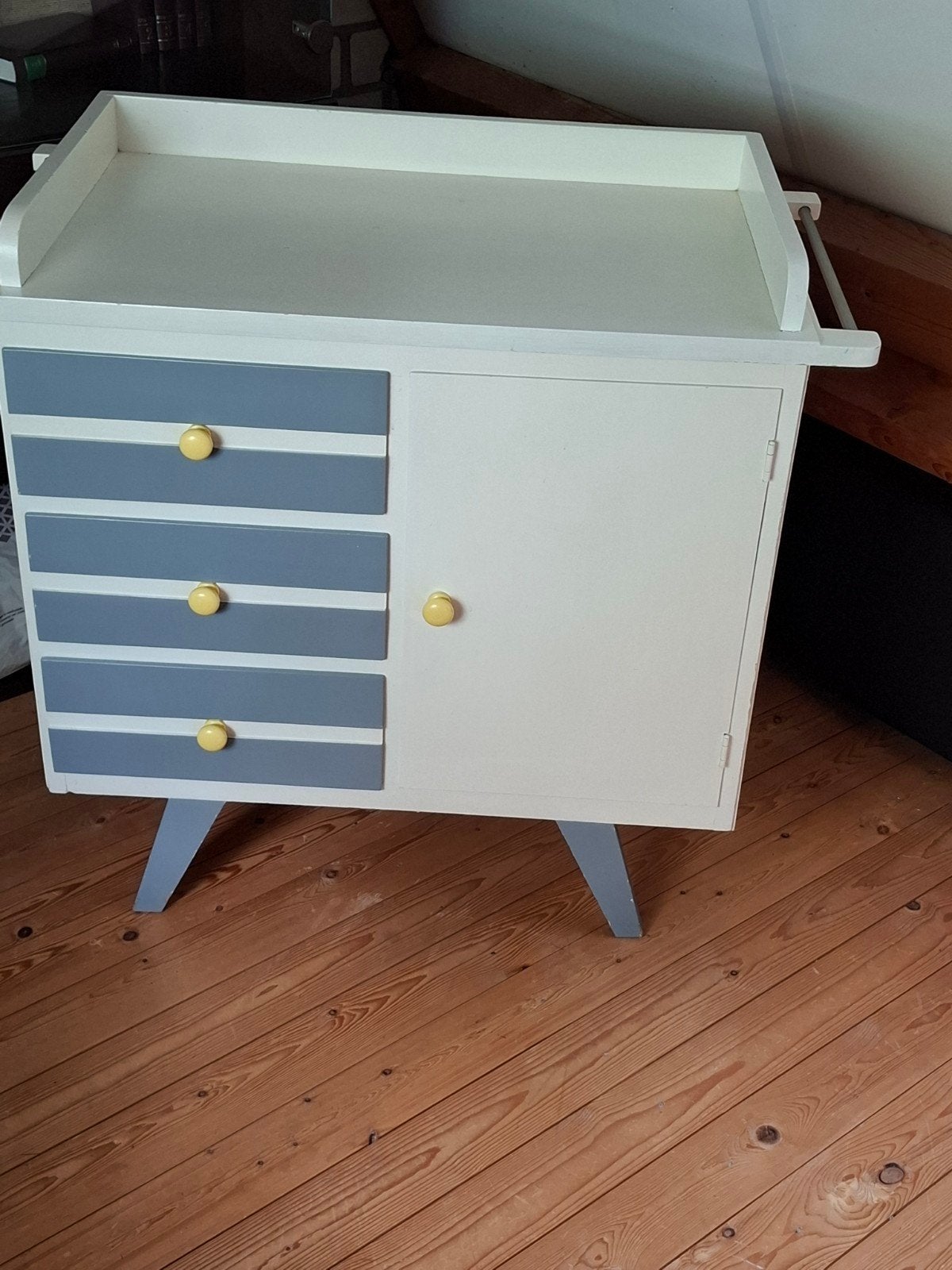 commode en kinderbedje zestiger jaren, Kinderen en Baby's, Gebruikt, 75 tot 100 cm, Minder dan 50 cm, Ophalen