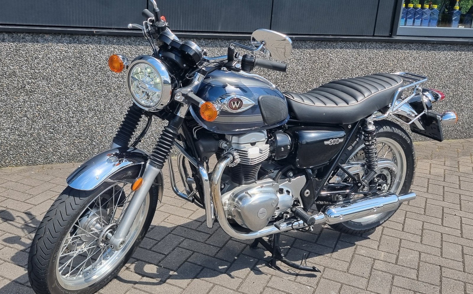 Kawasaki W800 - Klassieke stijl, moderne prestaties, Motoren, 2 cilinders, Gebruikt, Particulier, Meer dan 35 kW