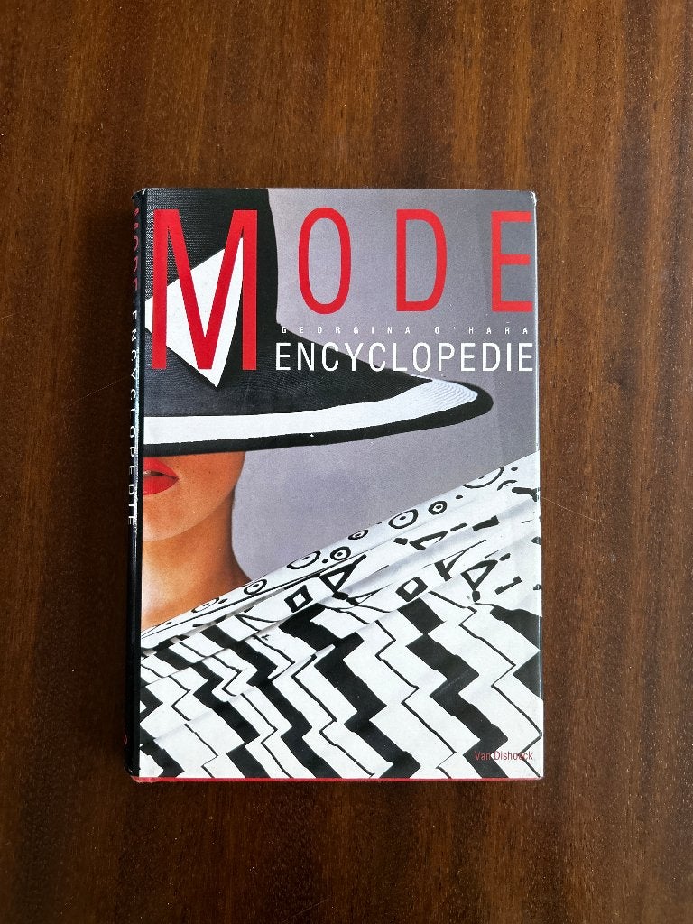 Mode Encyclopedie | Georgina O’Hara 1989 | Naslagwerk mode, Boeken, Gelezen, Georgina O'Hara, Ophalen of Verzenden, Mode algemeen