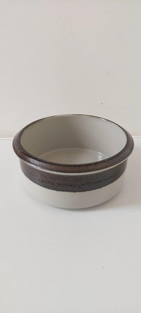 Vintage Arabia Finland 'Karelia' schaal / kom 18 cm, Huis en Inrichting, Keuken | Servies, Eu, Eu, Keramiek, Ophalen of Verzenden