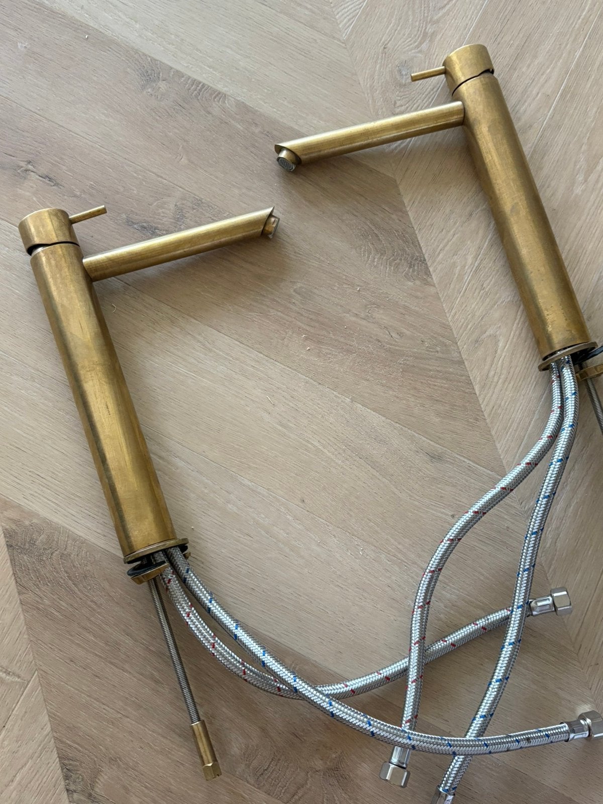 2x Hotbath wastafelkraan - geborsteld messing, Ophalen of Verzenden, Zo goed als nieuw, Kraan