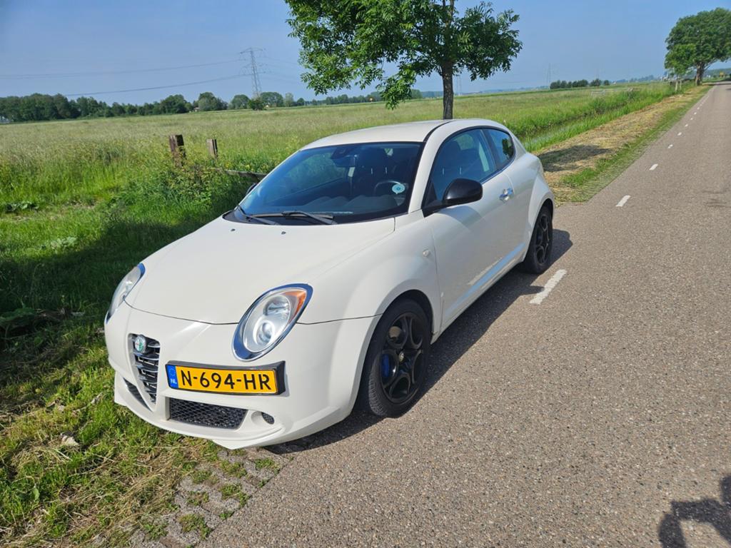Alfa Romeo MiTo 1.4 Turbo 155PK 2009 Wit, Auto's, Voorwielaandrijving, 15 km/l, 4 cilinders, Particulier