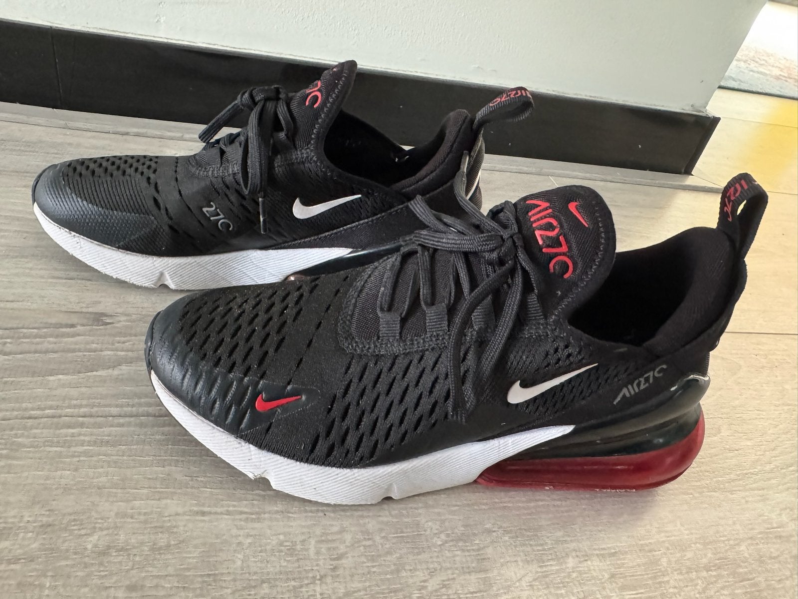 Nike Air Max 270, maat 38,5 in uitstekende staat, Sportschoenen, Ophalen of Verzenden, Zo goed als nieuw, Nike