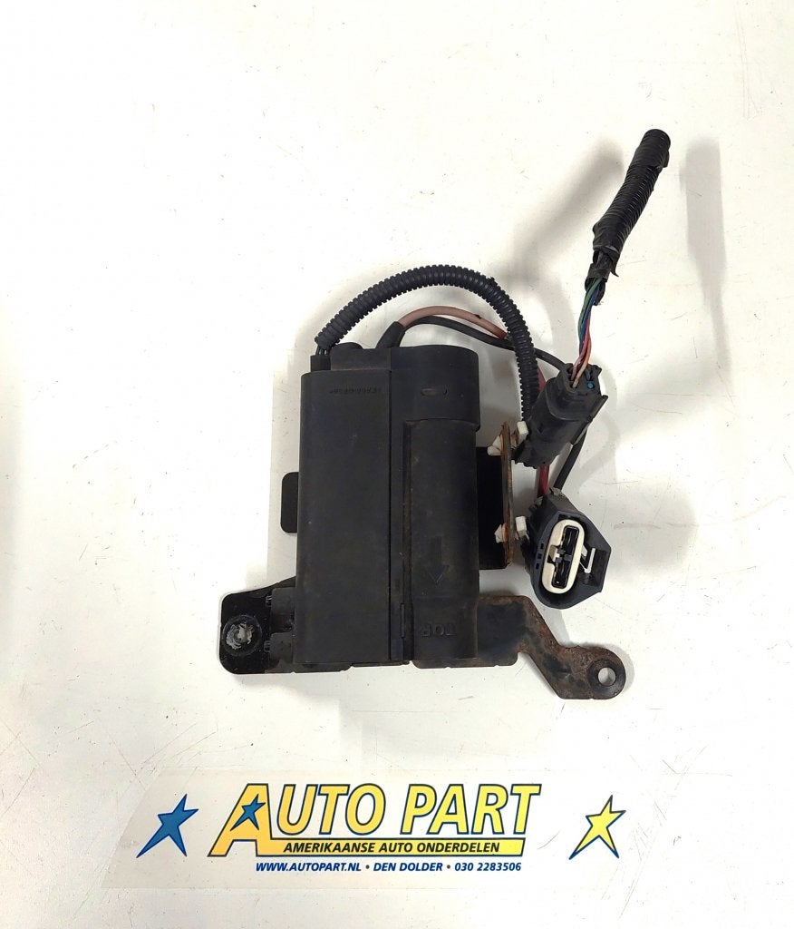 GMC Yukon ruitensproeier verwarming 2007-2009, Gebruikt, Info@gm.com, Ophalen of Verzenden, Chevrolet