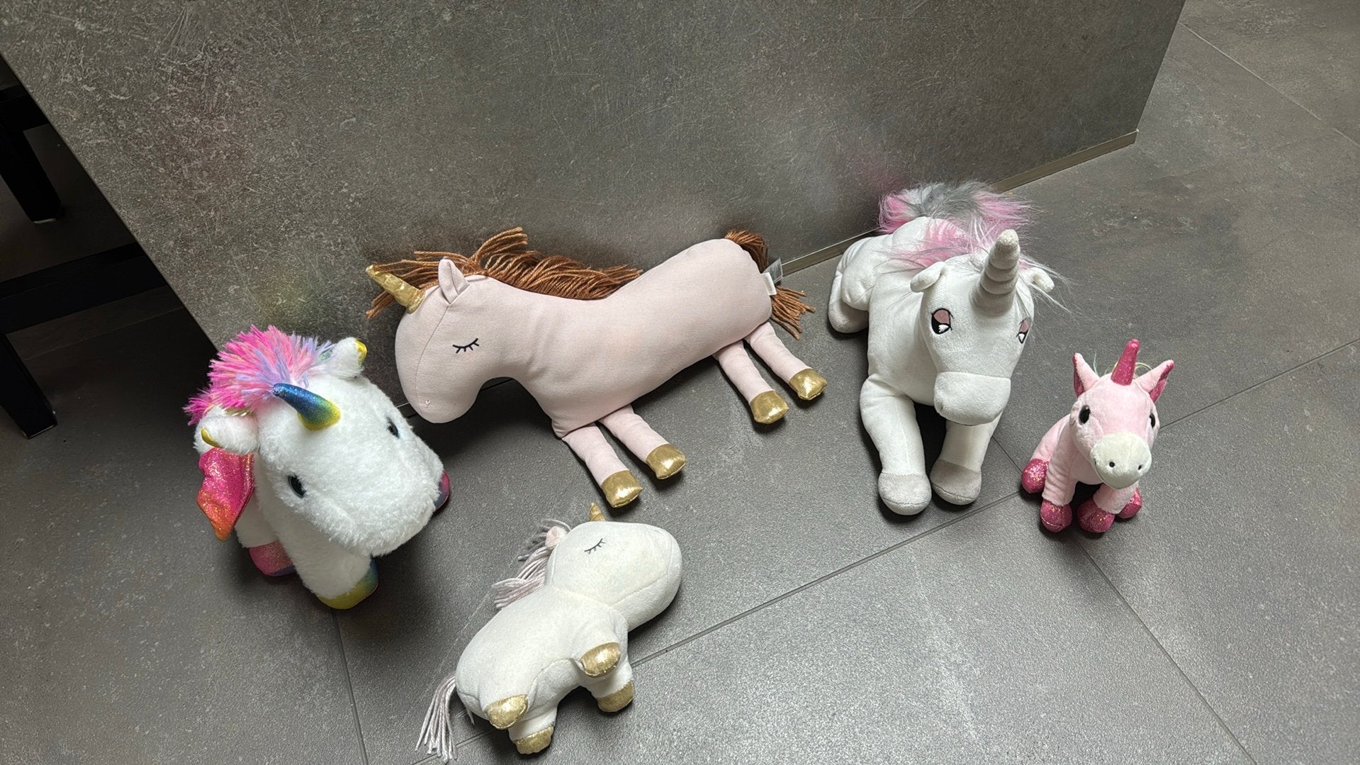 Eenhoorn/unicorn knuffels - 5 stuks (H&M en Efteling), Gebruikt, Eenhoorn, Ophalen of Verzenden, Middelgroot (20 tot 80 cm)