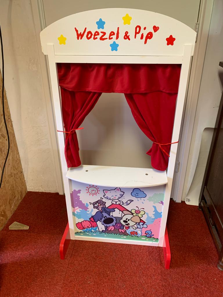 Poppenkast Woezel en Pip met handpoppen, Ophalen, Zo goed als nieuw, Overige typen