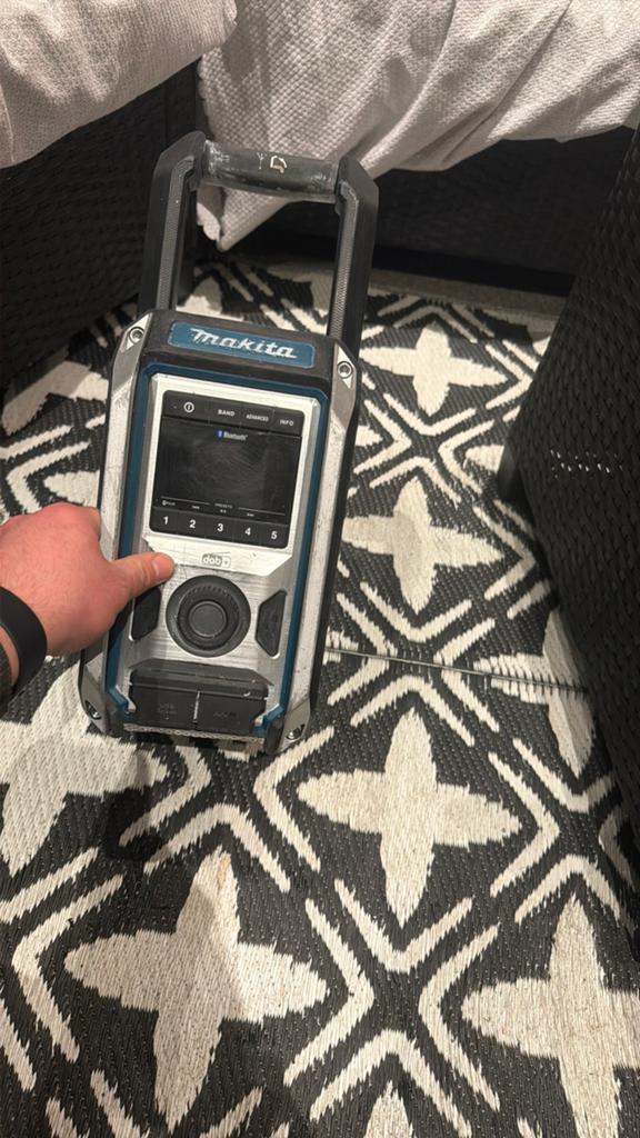 Makita DMR115 10,8-18V Li-Ion Accu Bouwradio DAB+ Bluetooth, Ophalen of Verzenden, Gebruikt, Overige merken
