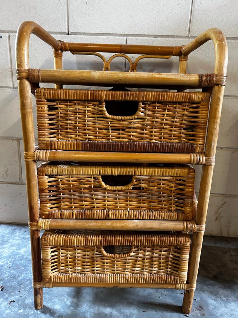 Vintage rotan ladekastje met 3 manden, Overige materialen, 100 tot 150 cm, Zo goed als nieuw, 3 of 4 laden