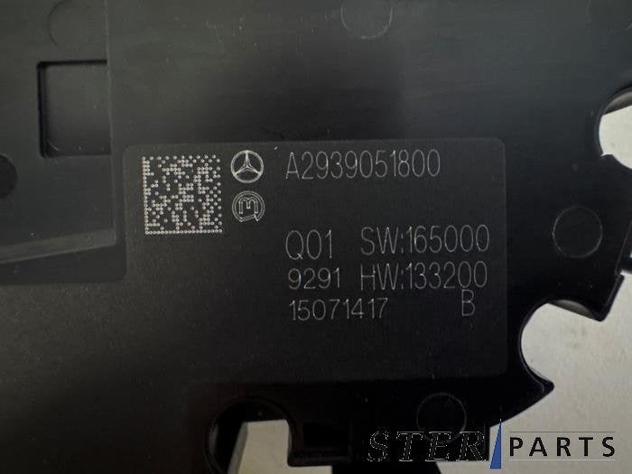 Paniekverlichtings Schakelaar van een Mercedes EQC, Gebruikt, -, Ophalen of Verzenden, -