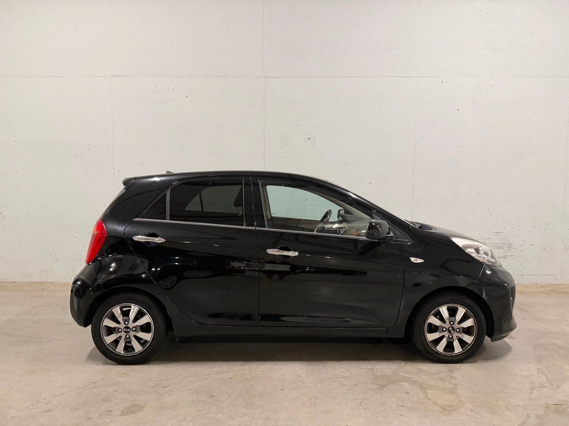 Kia Picanto 1.0 CVVT First Edition 5drs Clima Cruise APK NAP, Voorwielaandrijving, Stof, Gebruikt, Zwart