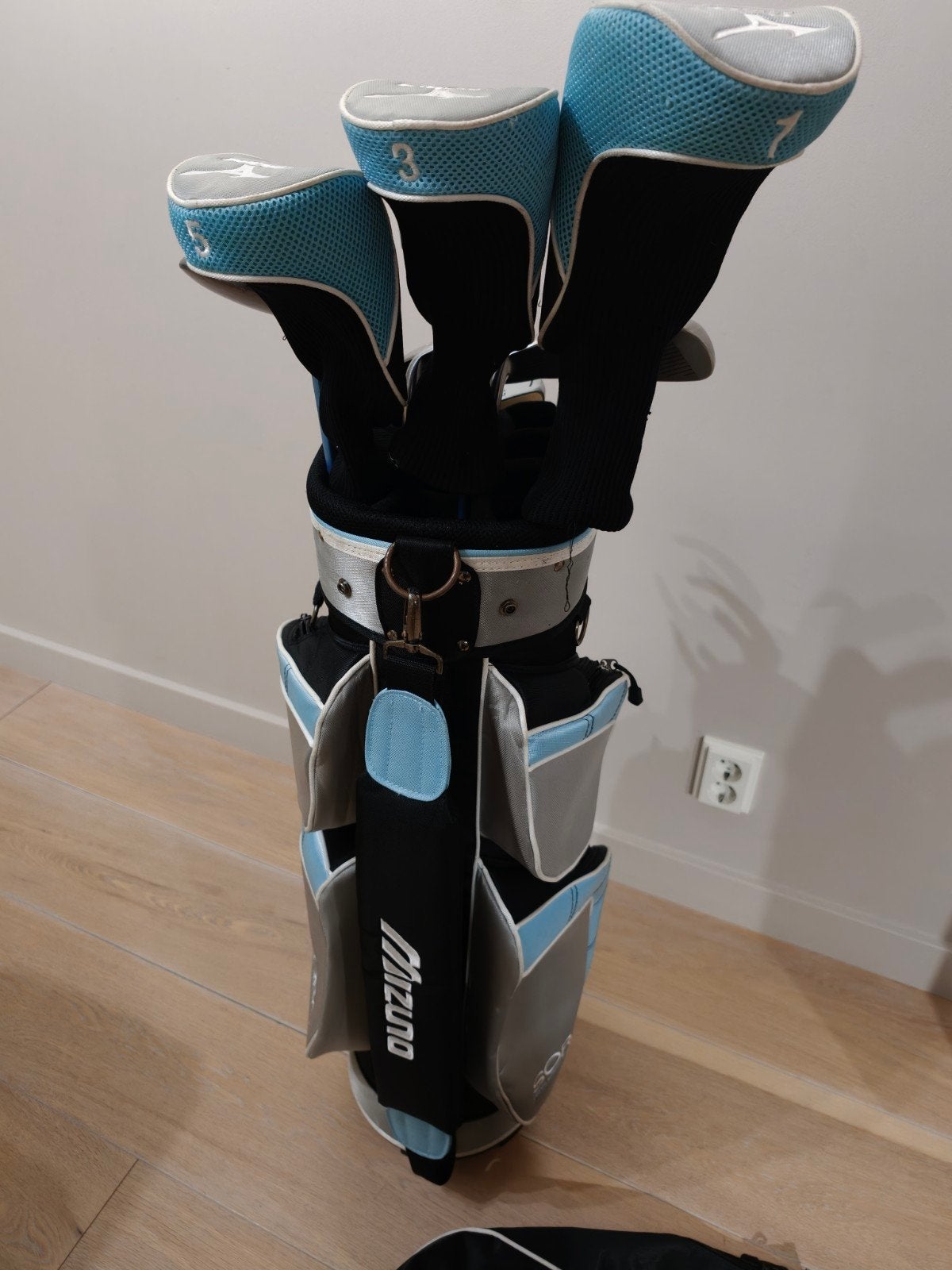 Foto 17 van Complete Luxe golfset dames Mizuno / als NIEUW + golftas
