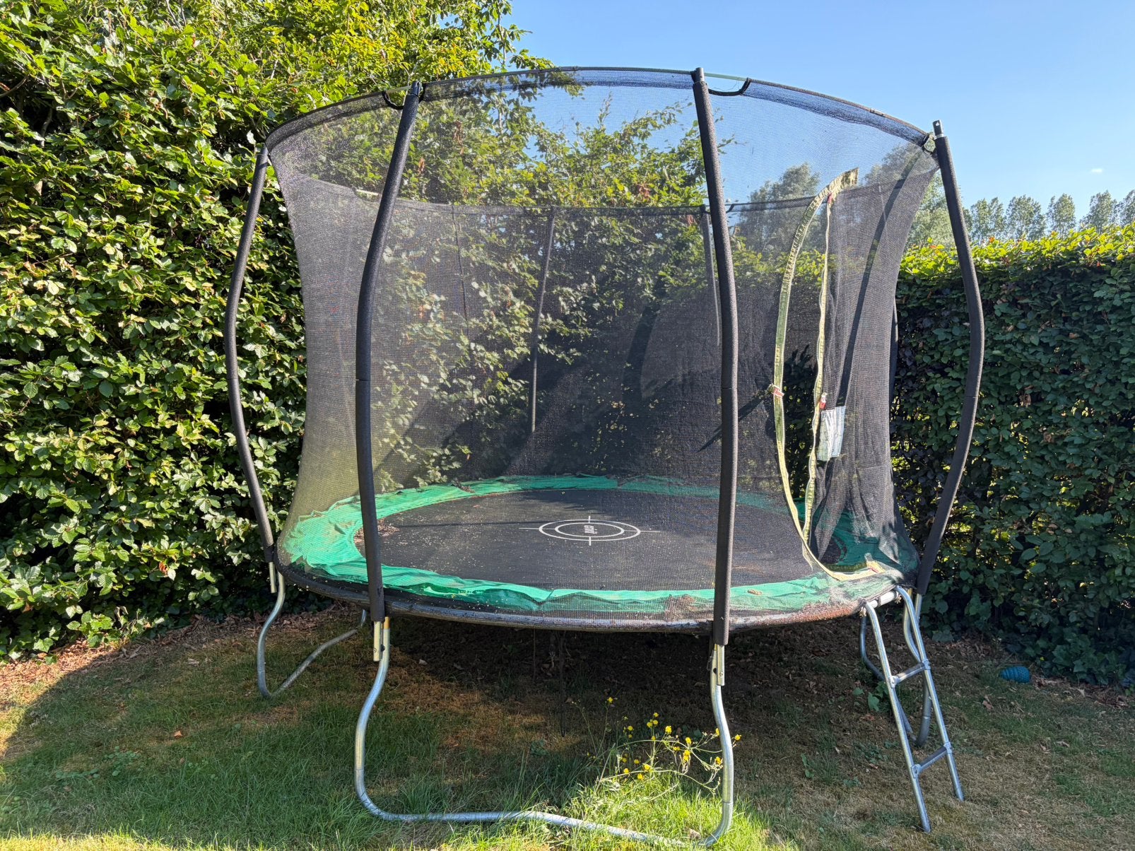Trampoline gratis, Ophalen, Zo goed als nieuw