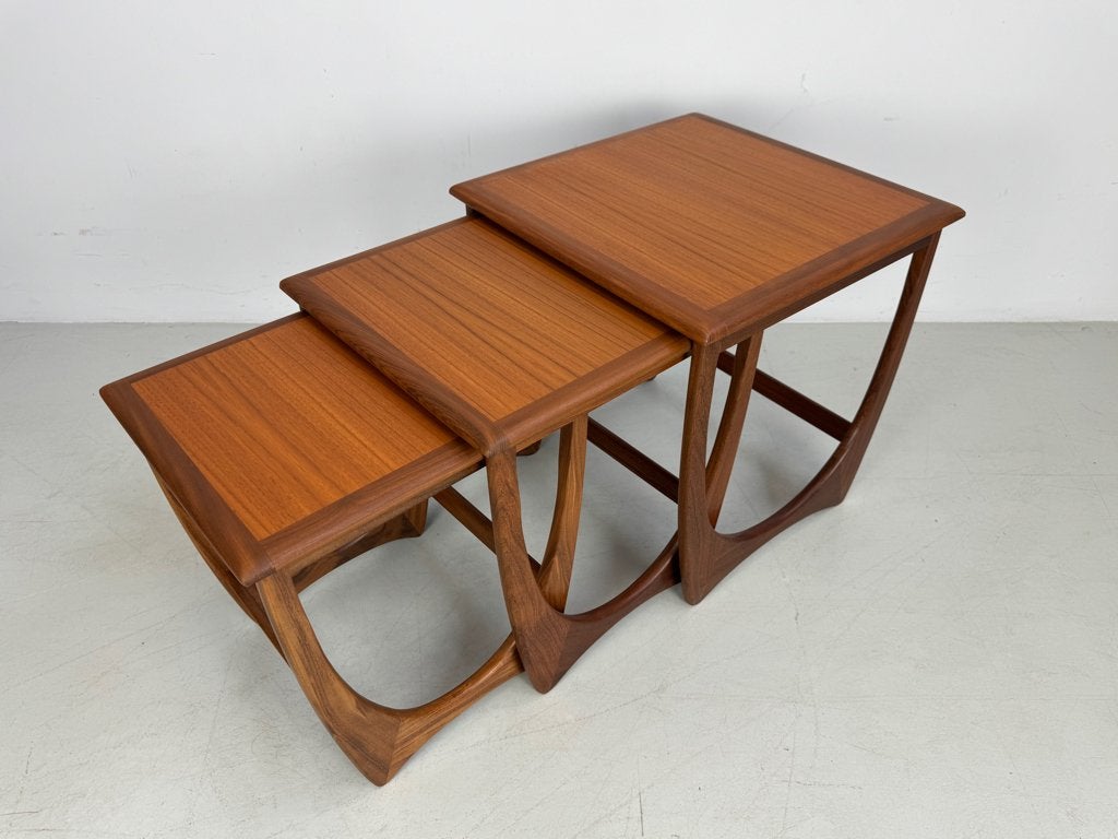 Vintage bijzettafels G-Plan,, 45 tot 60 cm, Minder dan 55 cm, Verzenden, Rond