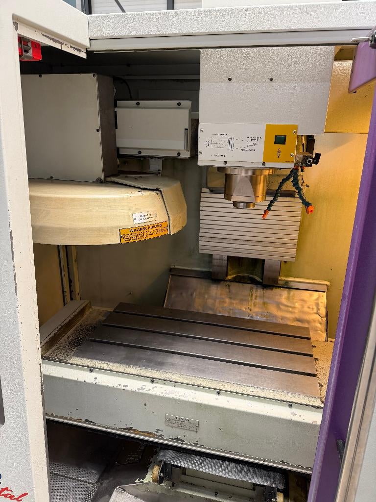 Bridgeport VMC600/22, Doe-het-zelf en Verbouw, Draaibanken, Ophalen of Verzenden, Freesbank, Computergestuurd (Cnc), Gebruikt