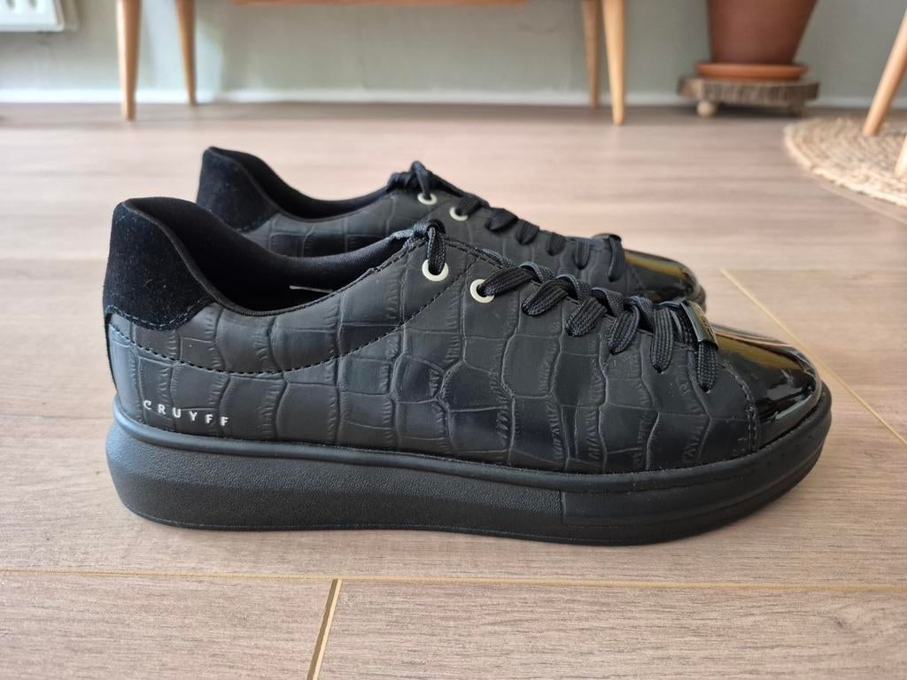Zwarte Cruyff lage schoenen sneakers maat 39 dames vrouwen, Ophalen of Verzenden, Zo goed als nieuw, Zwart, Sneakers of Gympen