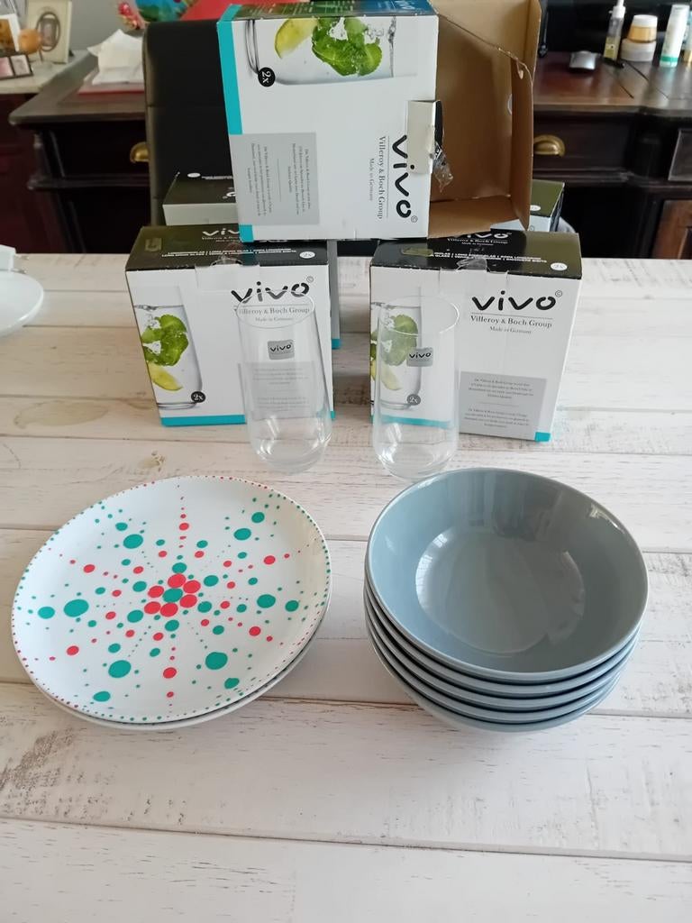 Villeroy & Boch Vivo dessertkommen, borden glazen, Huis en Inrichting, Keuken | Servies, Nieuw, Ophalen of Verzenden, Glas, Bord(en)