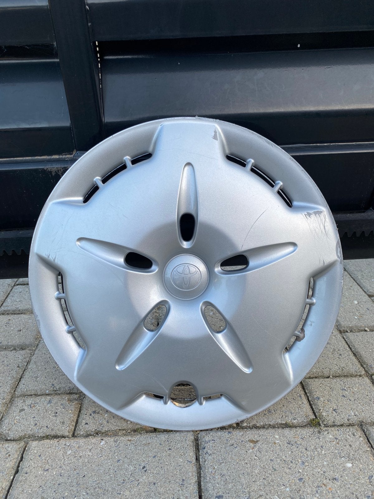 1 originele Toyota Yaris wieldop 14” inch, Auto diversen, Wieldoppen, Gebruikt, Ophalen of Verzenden
