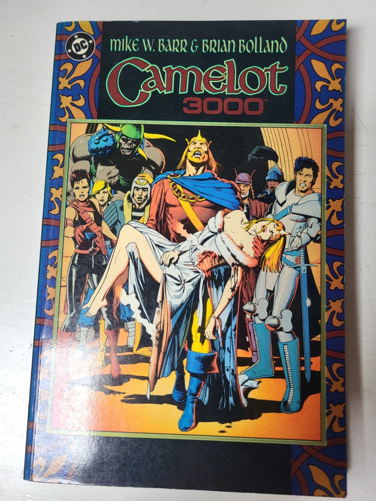 Camelot 3000. 2nd printing 1988. Barr. Bolland, Boeken, Eén comic, Ophalen of Verzenden, Gelezen, Europa