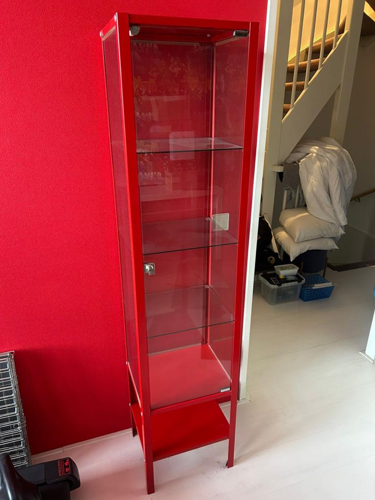 Rode IKEA Vitrinekast - 175x40x33,5 cm - Goede staat, Ophalen, Minder dan 50 cm, 150 tot 200 cm, 25 tot 50 cm