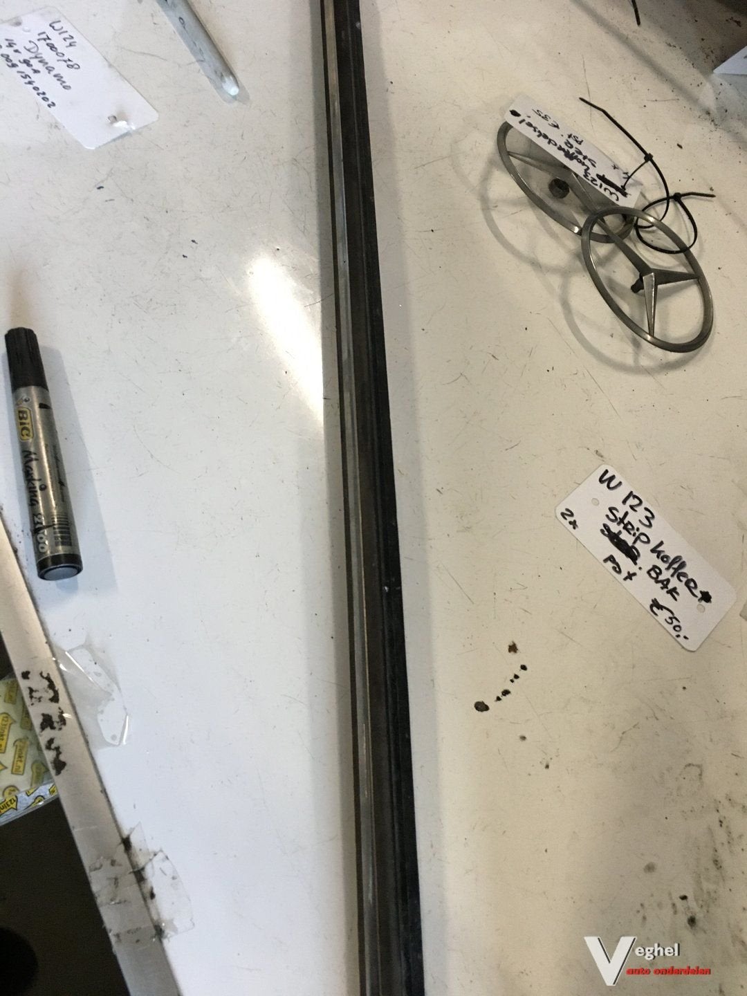 Mercedes W123 Kofferbak Sierlijst, Auto-onderdelen, Gebruikt, -, -, Ophalen of Verzenden