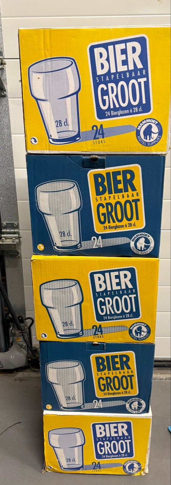 Bierglazen stapelbaar 28 cl 120 stuks, Ophalen, Zo goed als nieuw, Bierglas