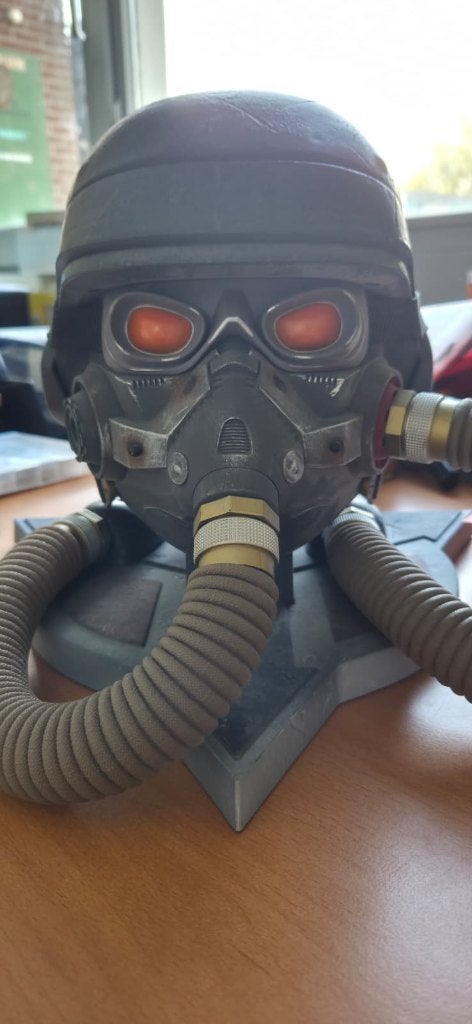 Killzone 3: Helghast Edition Helm / Maskerborstbeeld, Ophalen of Verzenden, Gebruikt