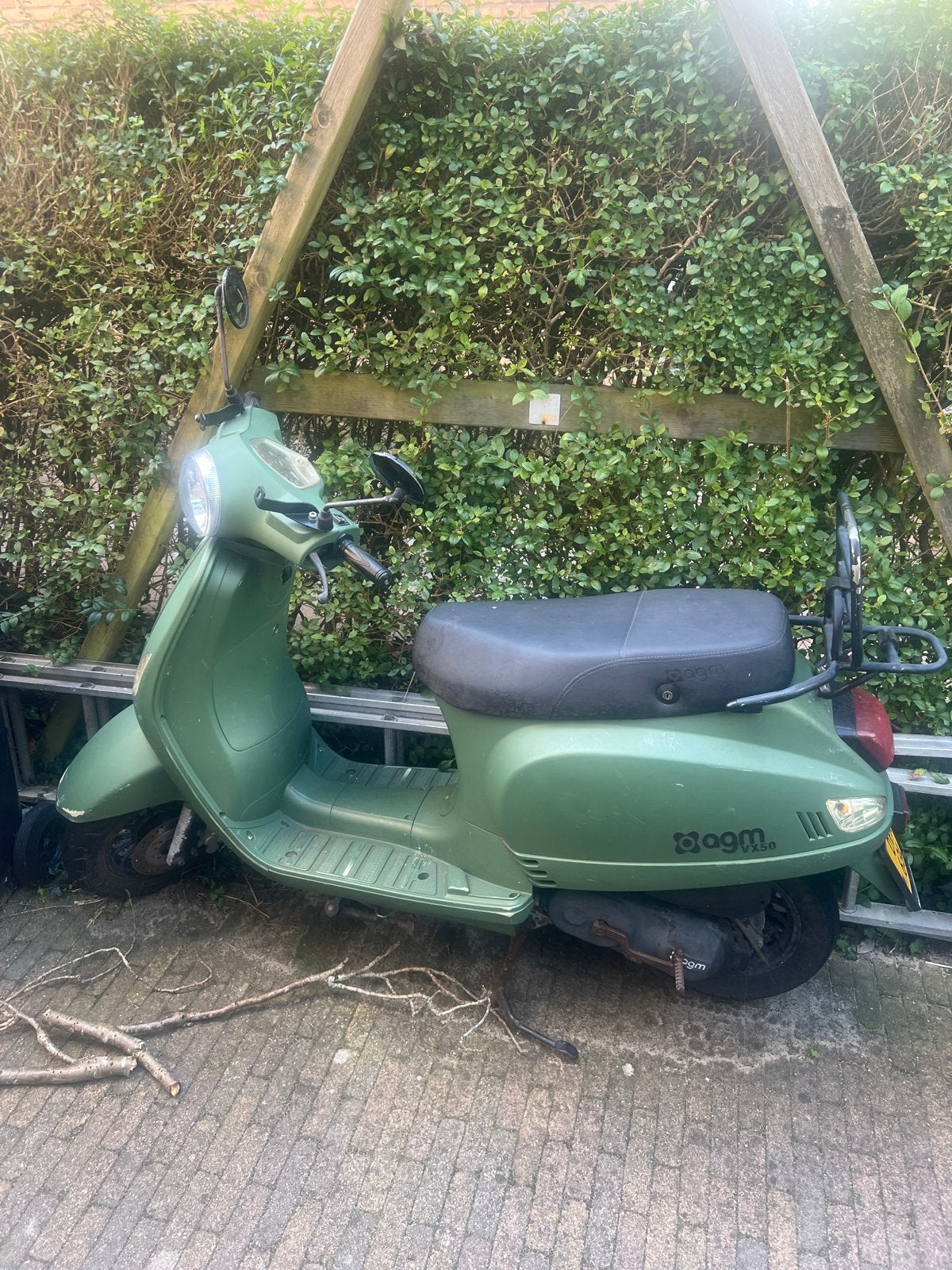 AGM Scooter met motorschade - Rookt veel, Ophalen, Gebruikt