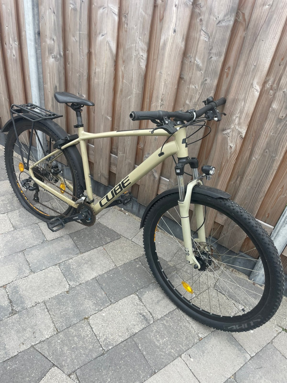 Achter een nieuwe binnenband nodig!!, Ophalen, Gebruikt, Overige merken