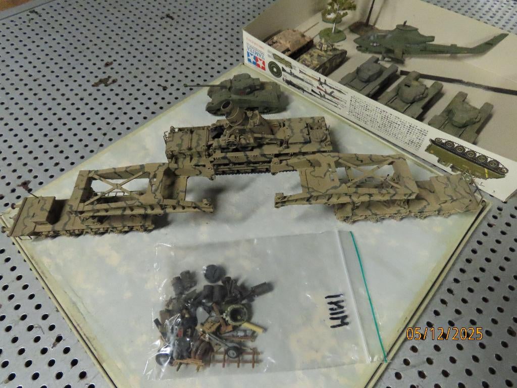 Kleine verzameling Militaire voertuigen 1/76 1/72 Tanks e.d., 1:50 tot 1:144, Gebruikt, Ophalen of Verzenden