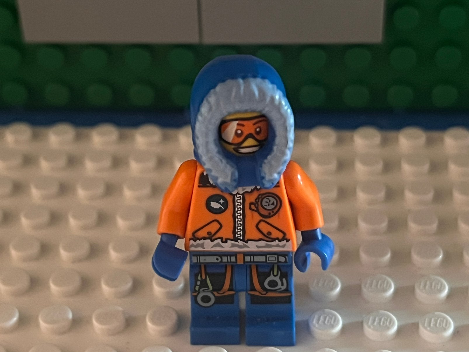 Lego arctic explorer minifiguur, Kinderen en Baby's, Speelgoed | Duplo en Lego, Ophalen of Verzenden, Zo goed als nieuw