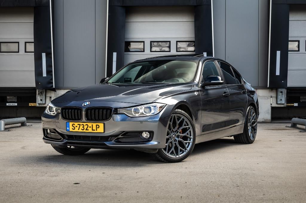 BMW 328i xDrive | Pano | Leder | Cruise | Trekhaak, Auto's, Automaat, Zwart, 4 cilinders, Leder