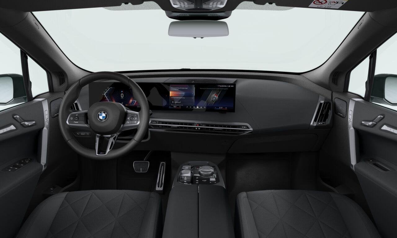 BMW iX xDrive60 | M Sportpakket Pro | Comfort Pack | Innovat, Auto's, BMW, Automaat, Stof, Zwart, 2480 kg