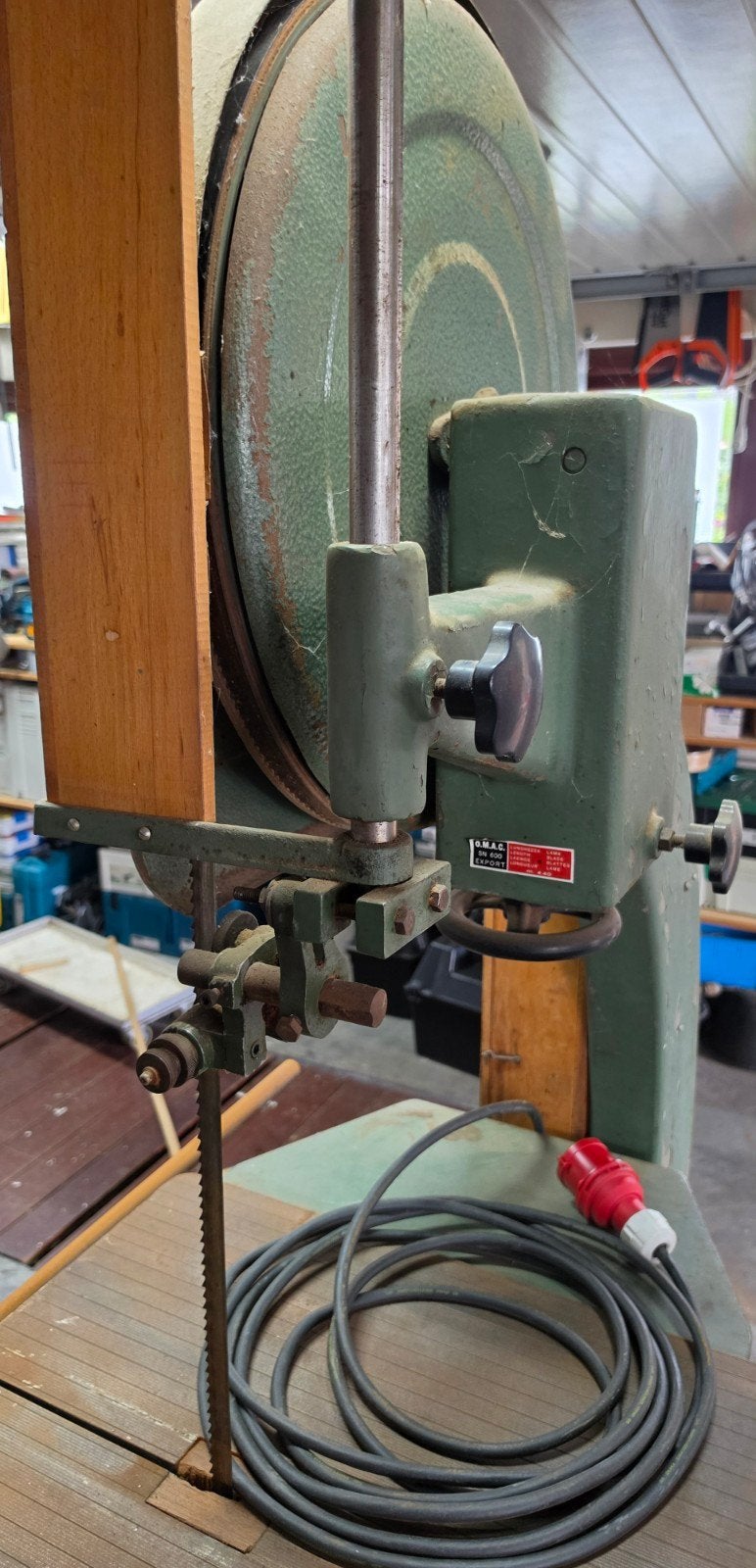 OMAC Lintzaagmachine 1.5kW met krachtstroom en 3 zaagbladen, Doe-het-zelf en Verbouw, Gereedschap | Zaagmachines, Ophalen, Gebruikt