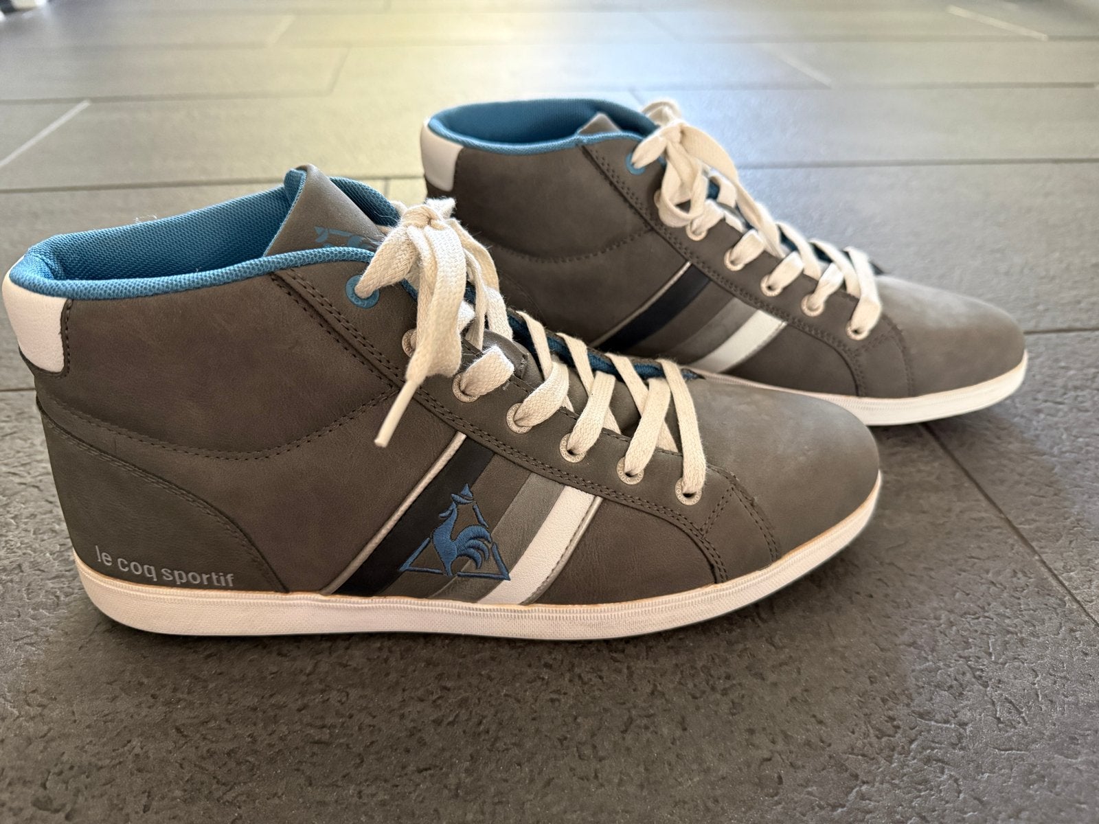 Le Coq Sportif sneakers - Grijs met blauwe accenten, Ophalen of Verzenden, Nieuw, Sneakers of Gympen