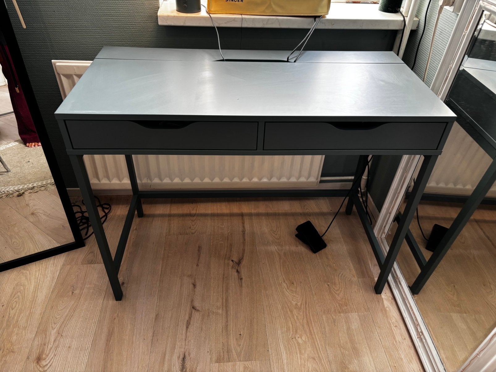 Groenblauw bureau ‘Alex’ van ikea. In perfecte staat, Ophalen, Hout, 132 cm, Nieuw