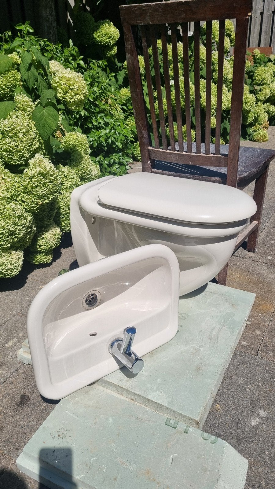 Villeroy & Boch wandcloset met wasbak en kraan- set, Ophalen, Toilet
