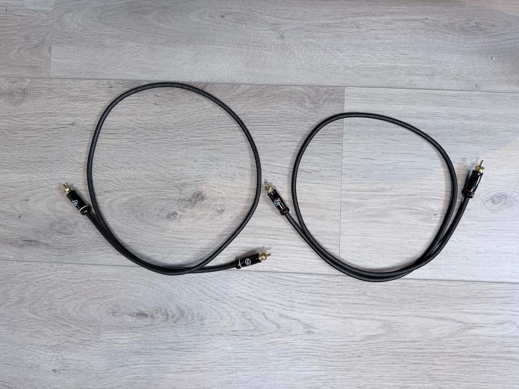Silent Wire NF5 RCA interlink - 1 meter, Audio, Tv en Foto, Audiokabels en Televisiekabels, Zo goed als nieuw, Interlink-kabel