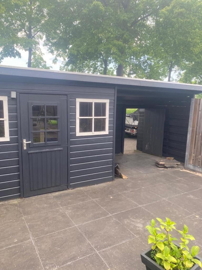 Schuur met overkapping te koop, Tuin en Terras, Tuinhuizen, Schuur, 500 cm of meer, Zonder ramen, Ophalen